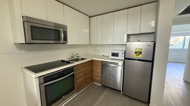 820 15th St in Miami Beach, FL - Building Photo - Building Photo