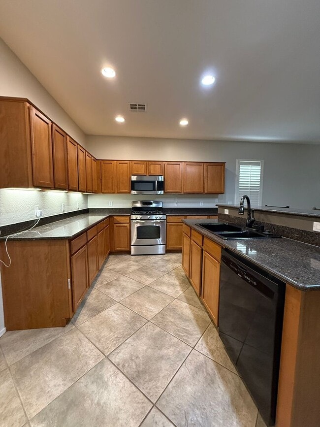 1255 Brentwood Way in Chino Valley, AZ - Building Photo - Building Photo