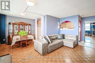 3460 Keele St in Toronto, ON - Building Photo - Building Photo