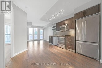400-400 Adelaide St E in Toronto, ON - Building Photo - Building Photo