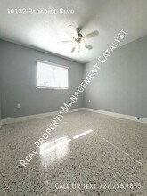 10132 Paradise Blvd in Treasure Island, FL - Building Photo - Building Photo