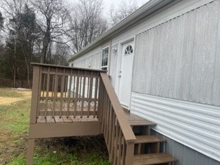 property at 1050 Ross Ln