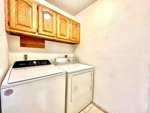 1328 Kings Row, Unit 611 in Denton, TX - Building Photo - Building Photo