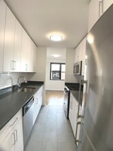 E 16 ST, Unit 10N in New York, NY - Foto de edificio - Building Photo