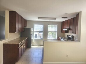 46 Stoneridge Cir in Stamford, CT - Building Photo - Building Photo