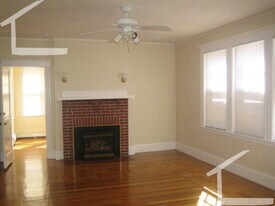 68 Manet Rd, Unit 1 in Chestnut Hill, MA - Building Photo - Building Photo