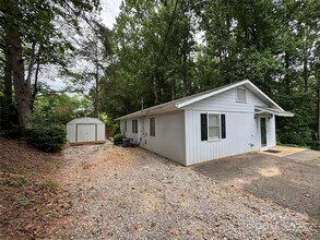 291 Cherokee Way in Marion, NC - Building Photo - Building Photo