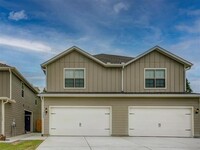 1309 Parker Dr in Princeton, TX - Foto de edificio - Building Photo