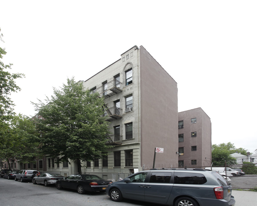 1678 Union St in Brooklyn, NY - Foto de edificio