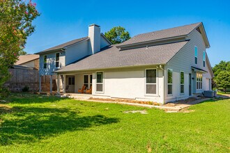 7255 Crossbow Ct in Fort Worth, TX - Foto de edificio - Building Photo