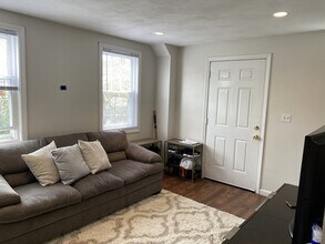 834 Main St in Melrose, MA - Building Photo - Building Photo