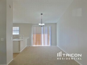 2053 Stablewood Cove in Lithonia, GA - Foto de edificio - Building Photo