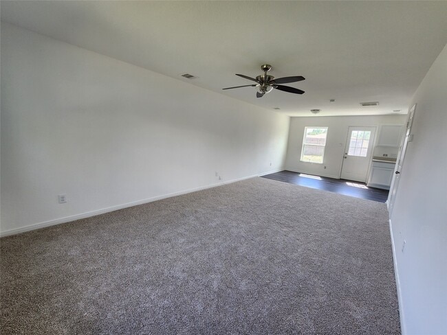 207 Branch Cir in Kendleton, TX - Building Photo - Building Photo