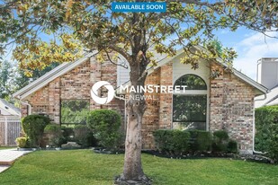 759 Monique Ct in Cedar Hill, TX - Building Photo