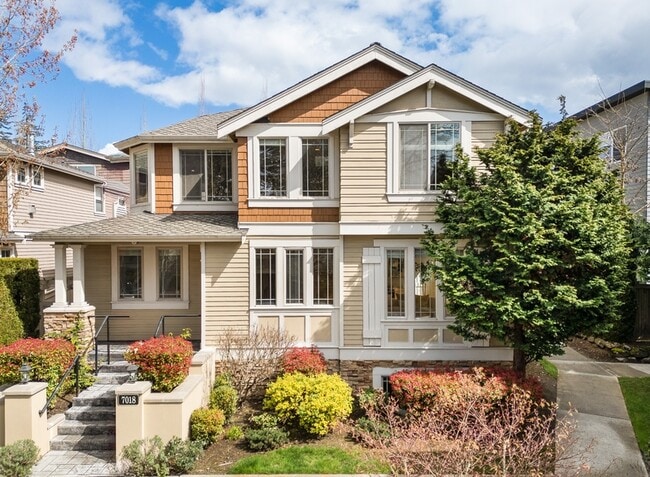 property at 7018 117th Pl NE
