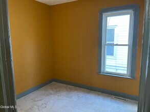 1638 Van Vranken Ave. in Schenectady, NY - Building Photo - Building Photo