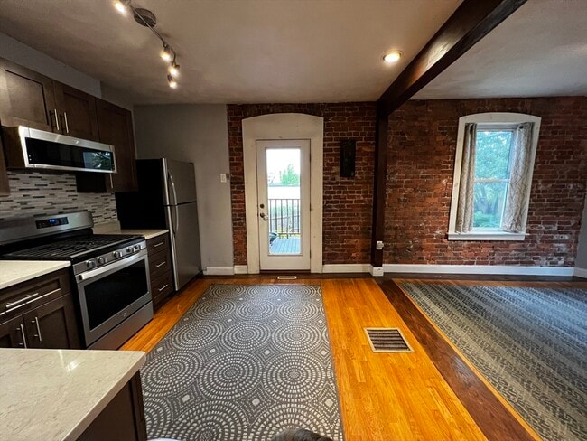 8 Edwin St in Boston, MA - Building Photo - Building Photo