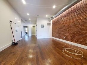 585 Franklin Ave, Unit 2 in Brooklyn, NY - Building Photo - Building Photo