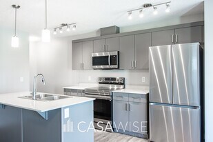 922-172 172 St SW in Edmonton, AB - Building Photo