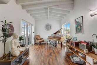 14530 Garden Dr in Miami, FL - Foto de edificio - Building Photo