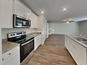 1401 John Swann St in Leland, NC - Foto de edificio - Building Photo