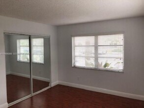7805 Camino Real in Miami, FL - Building Photo - Building Photo