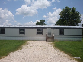 2612 Bailey Rd in Leesville, LA - Building Photo