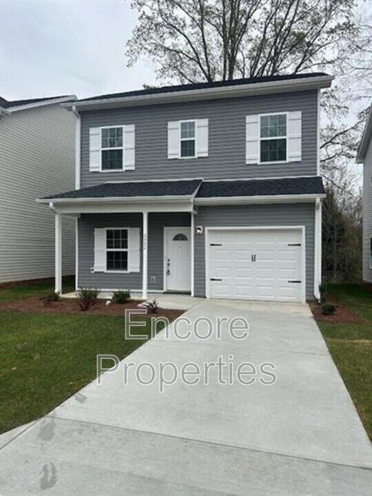 3402 Littlefield Way in Greensboro, NC - Building Photo
