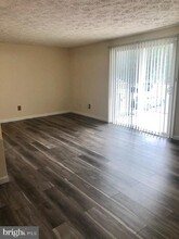 8036 Abbey Ct in Pasadena, MD - Building Photo - Building Photo