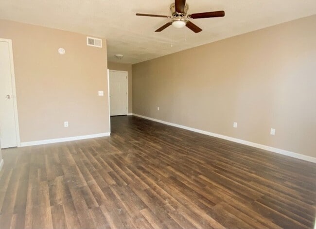 1315 Yuma St in Manhattan, KS - Building Photo - Building Photo