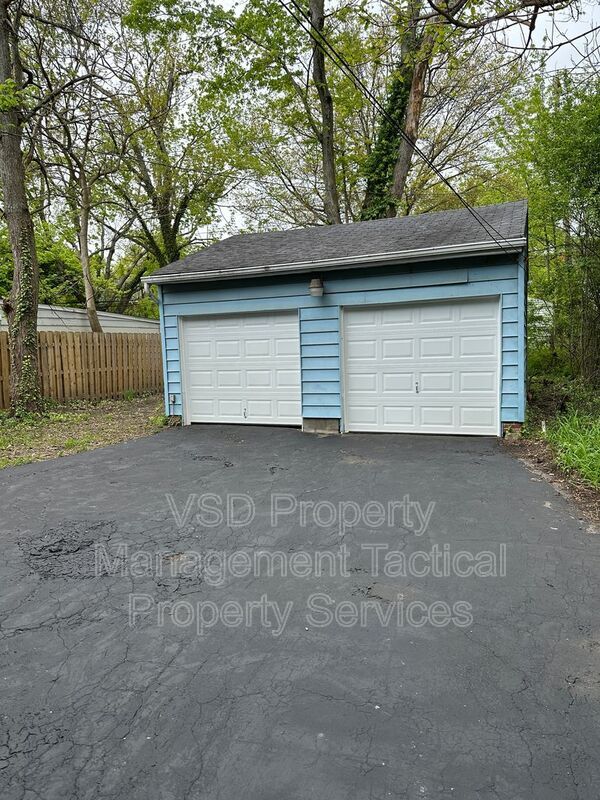 1602 Wood Rd in Cleveland Heights, OH - Building Photo - Building Photo
