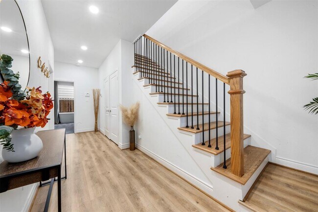 5214 Sherman St in Houston, TX - Building Photo - Building Photo