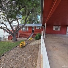 26 Lago Vista Dr in Edcouch, TX - Building Photo - Building Photo