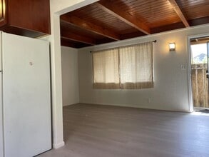 2715 25th Ave in Oakland, CA - Foto de edificio - Building Photo