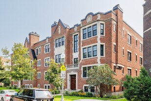 44 Academy Ch in Westmount, QC - Building Photo