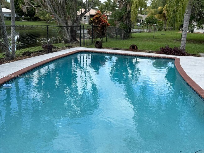 2700 NW 112th Ave in Coral Springs, FL - Building Photo - Building Photo