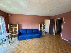 11910 Avon Way, Unit 5 in Los Angeles, CA - Building Photo - Building Photo