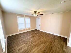 1517 Blonde St in Wichita Falls, TX - Building Photo - Building Photo
