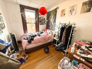 26 Symphony Rd, Unit 4 in Boston, MA - Foto de edificio - Building Photo