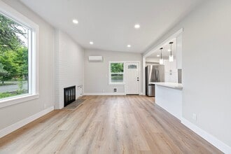 2010 Adams St in Eugene, OR - Building Photo - Building Photo