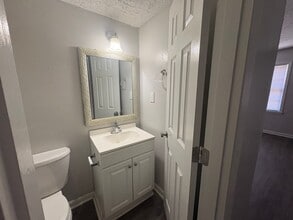 131 Wall St in Warner Robins, GA - Building Photo - Building Photo