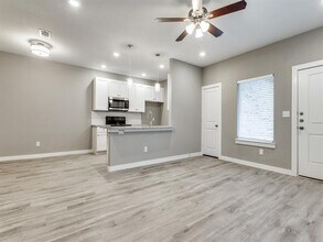 3205 Karen St in Fort Worth, TX - Building Photo - Building Photo