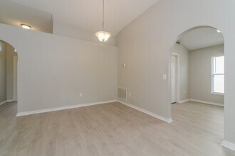 3235 Hunters Chase Loop in Kissimmee, FL - Building Photo - Building Photo