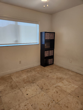 6850 W 16th Dr in Hialeah, FL - Building Photo - Building Photo