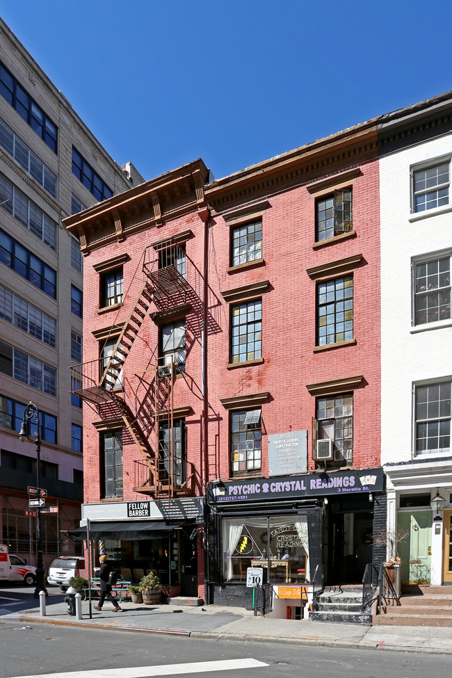 5 Horatio St in New York, NY - Building Photo - Building Photo