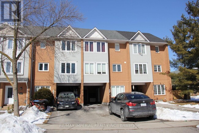 2318 Strawfield Ct