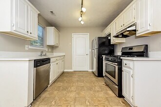 201 Misty Ridge Trail in Stockbridge, GA - Building Photo - Building Photo