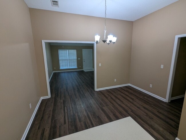 6122 Covington Villas Dr in Tuscaloosa, AL - Building Photo - Building Photo