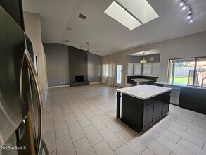 6002 E Marconi Ave in Scottsdale, AZ - Building Photo - Building Photo