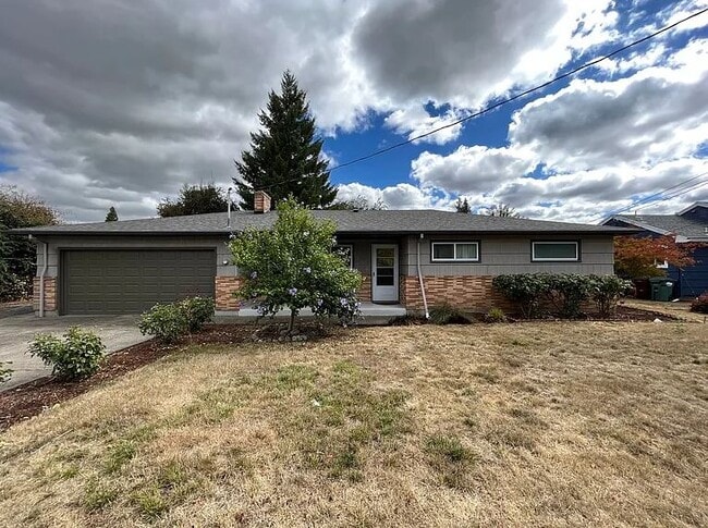 530 SE 12th Ave in Hillsboro, OR - Building Photo - Building Photo